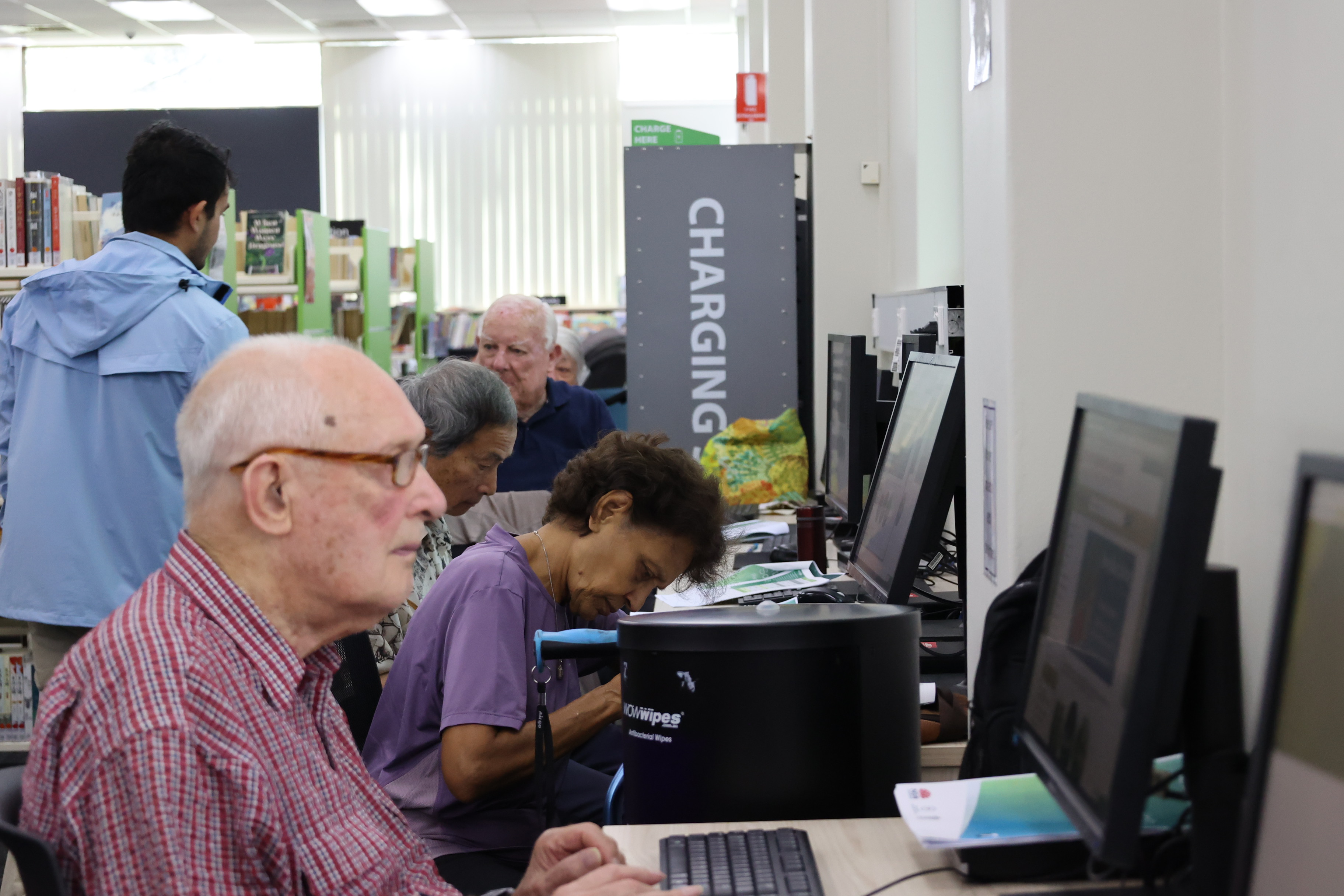 Tech savvy seniors upskill to outsmart scammers  Main Image